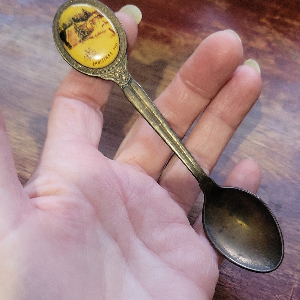 Vintage 1991 Souvenir Christmas Spoon